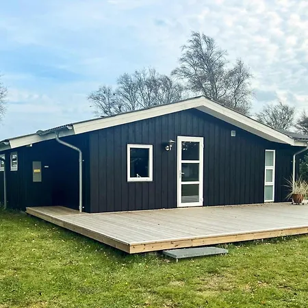 8 Person In Saeby-by Traum Sæby